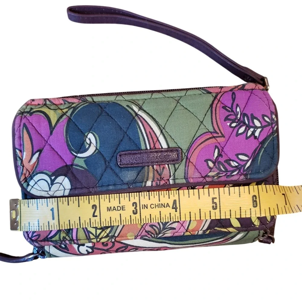 Vera Bradley Quilted Wristlet Wallet Vera Pattern Multi Color Green‎ Pink Purple